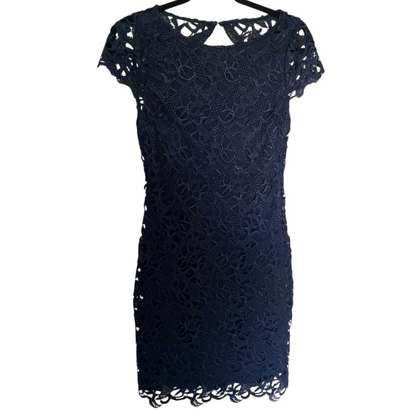 Alice + Olivia Clover Navy Open Back Lace Dress - Picture 3 of 7